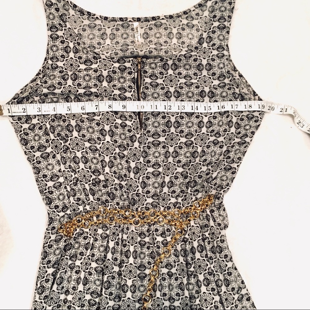 🤑BOGO🤑 Cute black and white summer dress. - Picture 6 of 14